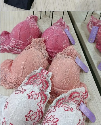 Sutiãs rendados Bella's